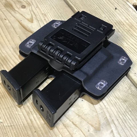 WOLVERINE Double Pistol Magazine Pouch